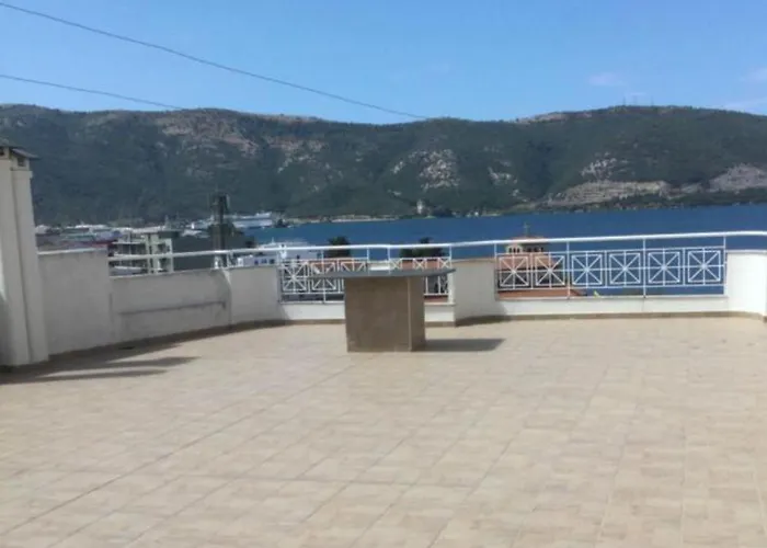 Maria\'S Roomstudios Apartments Flats To Let Seaside Heart City Chantzara Spyropoulos